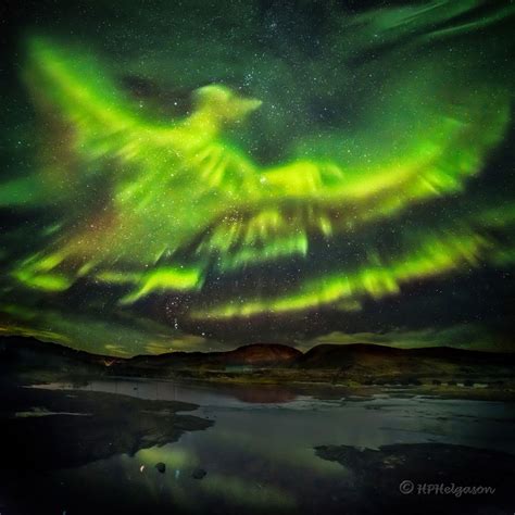 Apod 2021 January 3 A Phoenix Aurora Over Iceland