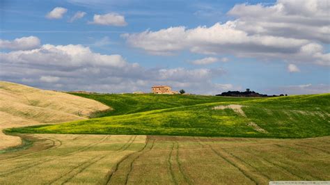 Beautiful Fields On A Tuscan Farm Wallpaper Nature And