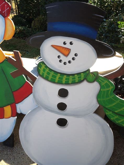 Snowman mugs, magnetic light ups or using fish balls to build a. gr8scraps | Christmas yard art, Christmas cutouts ...