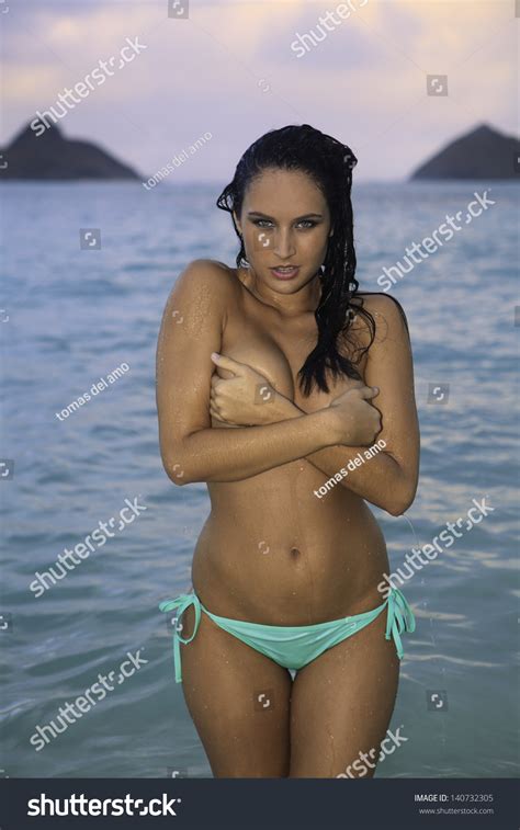 Beautiful Topless Girl Bikini On Beach Stock Foto Shutterstock