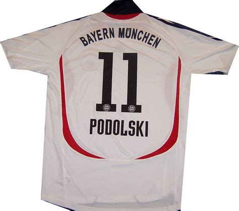 Podolski, almanya'dan bild gazetesine yaptığı açıklamada, milli futbolcu hamit altıntop'un da forma giydiği bayern münih'ten, ocak ayında ayrılmaya karar verdiğini belirtirken, bu isteğini kulüp. Magic68470