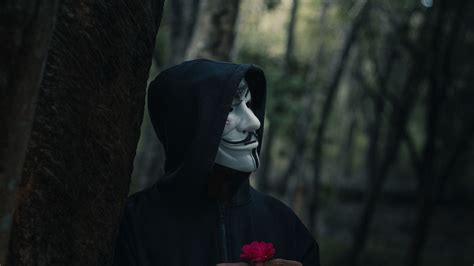 Download Wallpaper 3840x2160 Man Mask Hood Anonymous Forest 4k Uhd