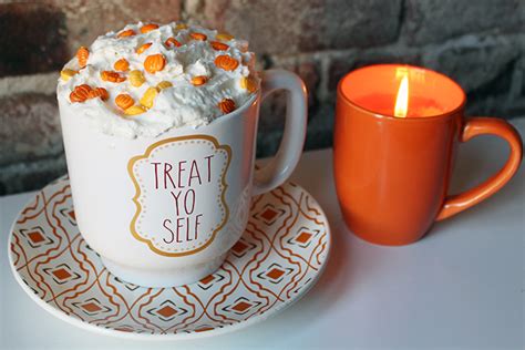Make a diy coffee candle mug for yourself or give one to the coffee lovers in your life. Emilee Speaks: Perfect Fall DIY: Coffee Mug Candle & Vanilla Cupcake Coffee