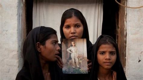 آسیہ بی بی نے توہینِ مذہب کے مقدمے میں بریت کے بعد پاکستان چھوڑ دیا Bbc News اردو