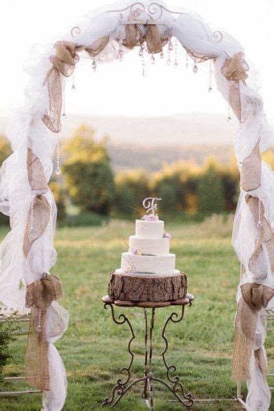 While the traditional wedding veil is the most thought of use, tulle can also be used for wedding decorations, favors, scrapbooks and anything else your imagination can come up with! 50 Chic-Rustic Burlap and Lace Wedding Ideas - Deer Pearl ...