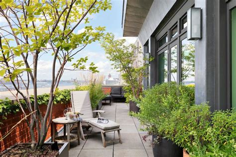 Meryl Streep New York City River Loft Penthouse Apartment10