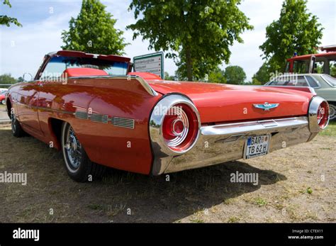 Cars Ford Thunderbird Rear View Stock Photo Alamy