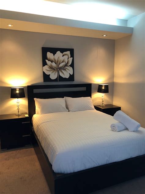 This trendy crescent heights condo has large two bedrooms and is centrally located on a quiet tree lined street, close to sait, university of calgary, and downtown calgary. 2 Br. Corporate Apartments, Condor Towers | Astra Apartments