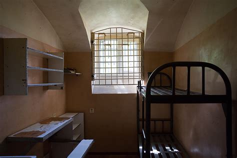 Dix Photos Obsédantes De Kresty La Prison Abandonnée De Saint