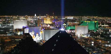 5 Reasons Why Vegas Is Already Winning The War For The