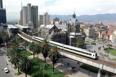 Una Mirada A La Increible Ciudad De Medellín Colombia Lugares Turísticos