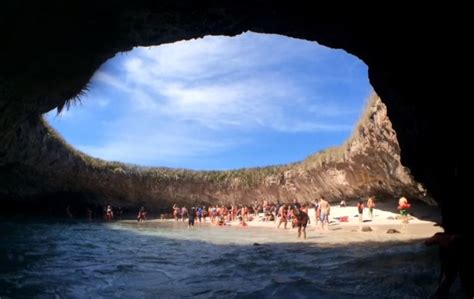 Video See The Incredible Hidden Beach In Mexico That You Have To Swim