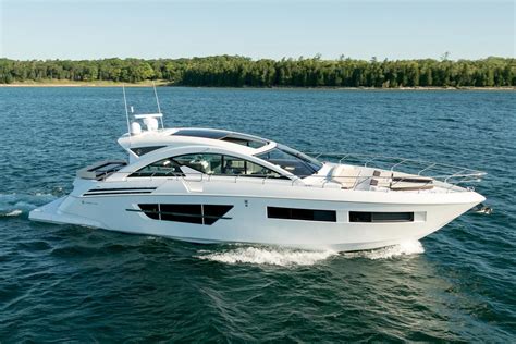 2018 Cruisers Yachts 60 Cantius Power Boat For Sale