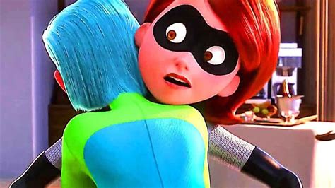 A😍 💕 The Incredibles Mrs Incredible Disney Pixar Movies
