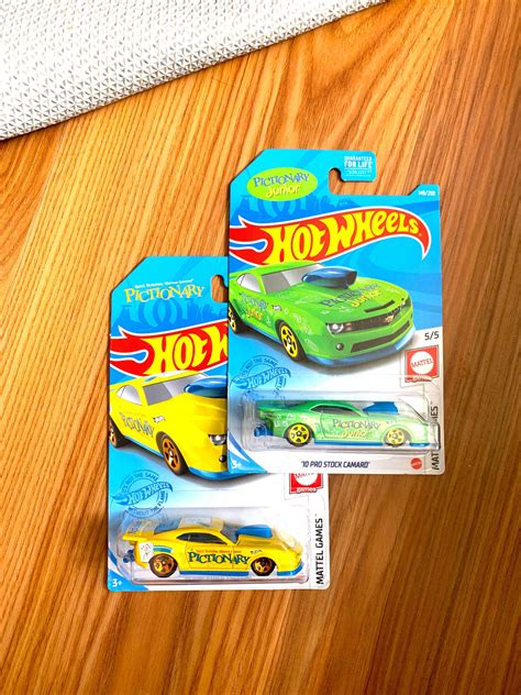 Hot Wheels 2021 Kroger Exclusive - Pictionary Pro Stock Camaro Pair