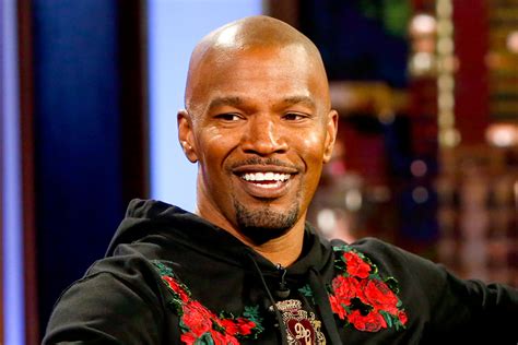 Jamie foxx's film career got a boost with the film 'collateral' which had him play a taxi driver max durocher. Who Is Jamie Foxx Dating Now: Sela Vave, Katie Holmes ...
