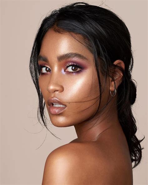 Black Women S Makeup A Blackwomensmakeup Glow Up Dark Skin Dark Skin