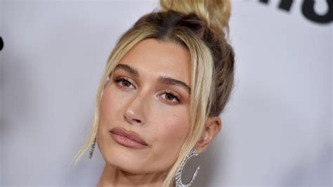 Hailey Bieber Reveals Her Evening Skincare Routine In Just 5 Steps