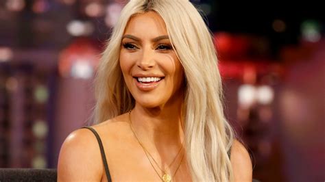 Kim Kardashian S Waist Looks Smaller Than Ever In Latest Pic