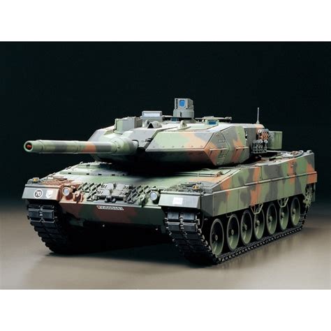 Tamiya 56020 1 16 RC Leopard 2 A6 Full Option Kit