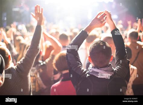 Concert Crowd Hi Res Stock Photography And Images Alamy