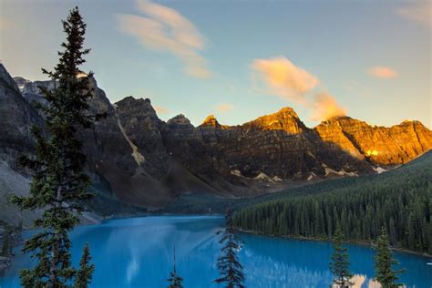 Sunrise At Moraine Lake A Spiritual Experience Zen And The Fishbowl