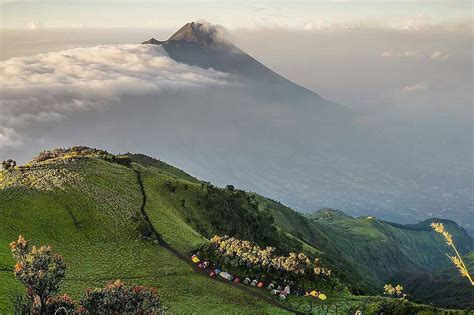 Kategori:gunung di jawa tengah (ms); A perfect place for nature lover in Central Java, Mount ...