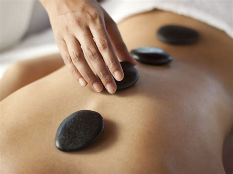 What Are The Benefits Of Hot Stone Massage Fund Break