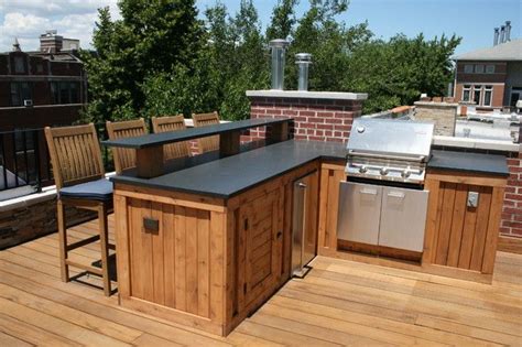 With your own outdoor bar, you'll surely be the entertainer of the summer. outdoor bbq bar designs - Google Search | Wood Deck Ideas ...