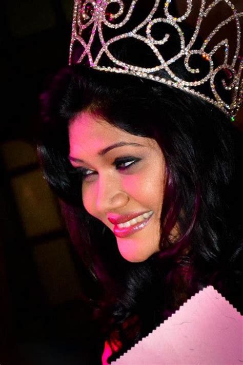Sumudu Prasadini Derana Veet Miss Sri Lanka 2012 Pretty Girl
