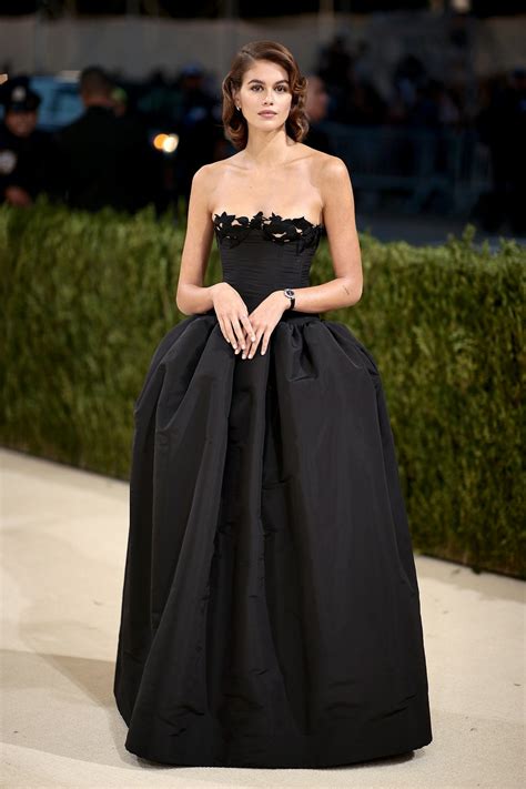 Hailey Biebers Low Cut Gown And Other Met Gala Looks Bustle