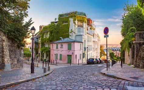Your Guide To The Prettiest Insta Famous Spots In Paris