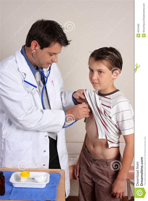 Informasi medical check up dan alat kesehatan. Child Medical Checkup Royalty Free Stock Photo - Image ...