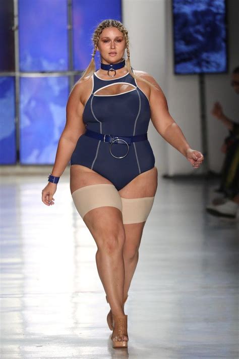 New York Fashion Week Had The Most Plus Size Models Ever—see All The