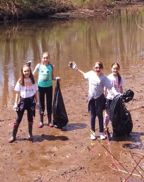 Cranford Girl Scout Troop 40115 Helps Clean Up The Rahway River
