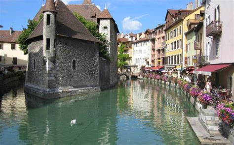Annecy An Inviting French Alpine Town Stars And Stripes