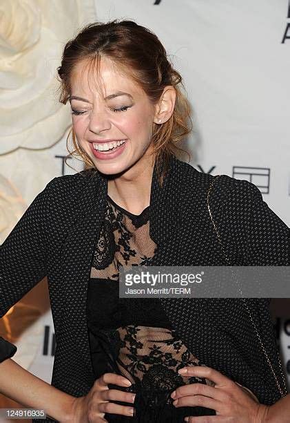 Actress Analeigh Tipton Arrives At The Instyle And The Hollywood
