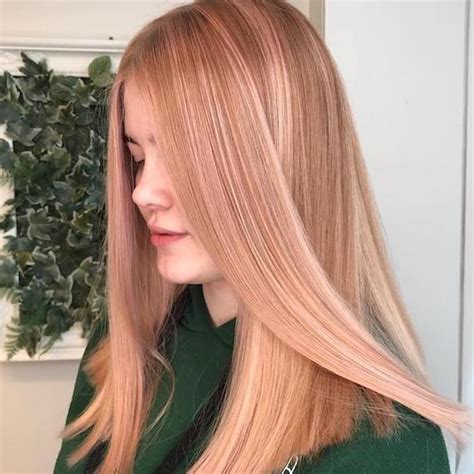 Light Strawberry Blonde Hair With Blonde Highlights