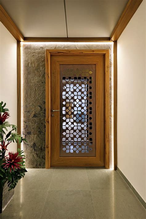 16 Awesome Floral Pattern Inspires Apartment Interiors Entrance Door