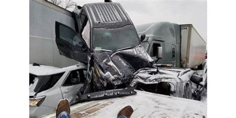 Multiple large accidents on I-44 cause fatalities