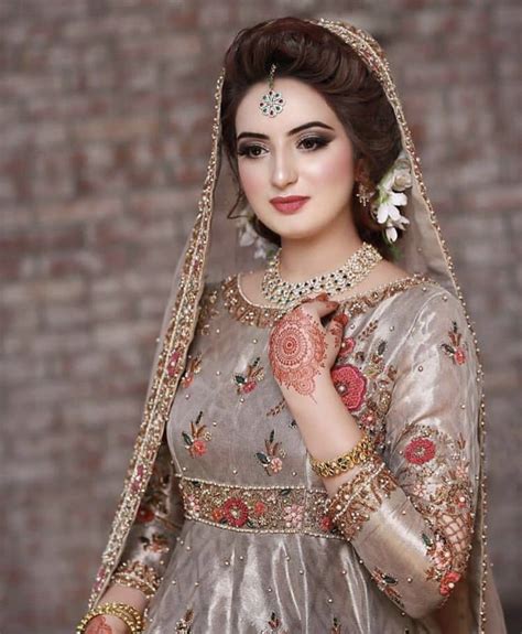 pin by ️noor rajput ️ on ️ dulhan ️ pakistani bridal makeup pakistani bridal bridal dresses