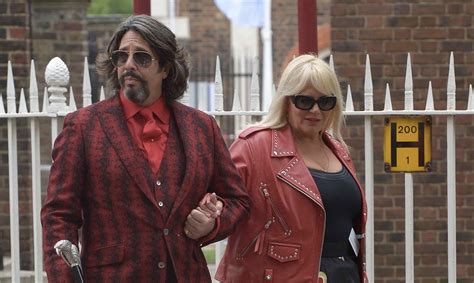 House Rules Laurence Llewelyn Bowen And Wife Jackie S Right Royal Outing New Idea Magazine