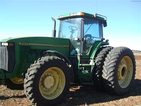 1995 John Deere 8400 Tractors Row Crop 100hp John Deere