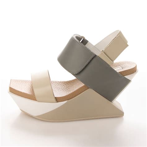 United Nude Delta Wedge Sandal Nude