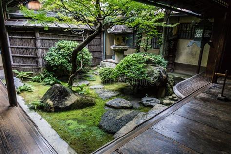 Traditional Japanese Courtyard Garden Stock Image Image Of Kyoto