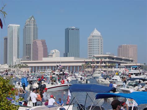 Filedowntown Tampa And Convention Center During Gasparilla Pirate Fest