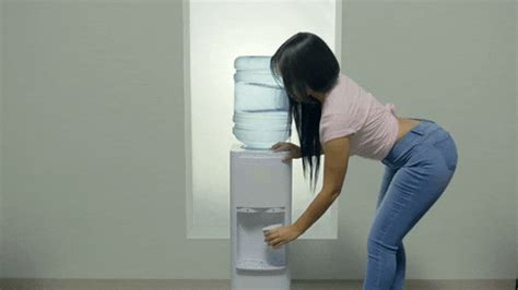 VĂN NGHỆ Nhân loại sắp phải uống nước bồn cầu