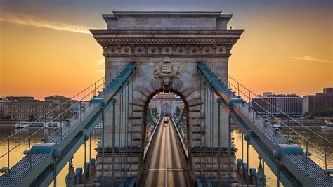 Windows 10 Lock Screen Spotlight Image Szechenyi Chain Bridge Budapest Hungary