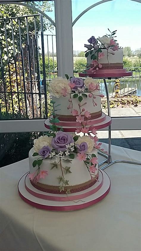 In the meantime, get ideas from some of the cakes we're loving right now. 3 separate tier wedding cake with flowers | Tiered wedding ...