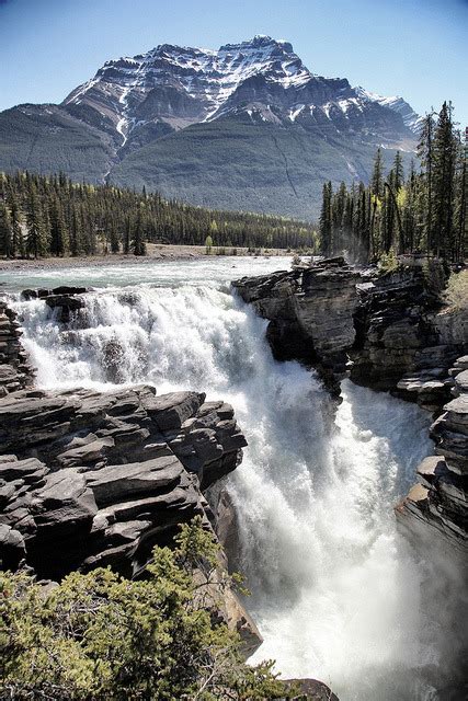 Athabasca Falls In Jasper National Park Canada Its A Beautiful World